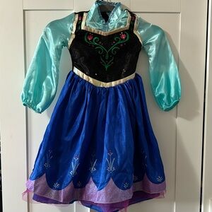 “Frozen” Anna costume